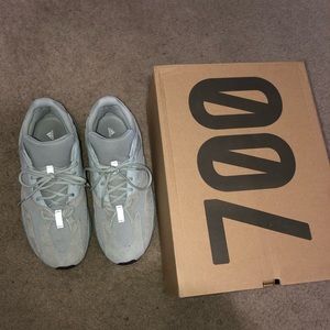 Yeezy Boost 700 “Analog”